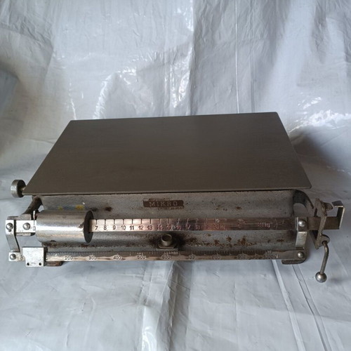 Mikro scale with 2 drams used, made in Germany