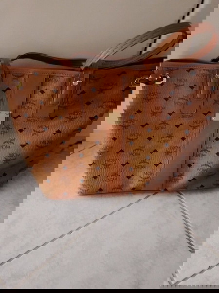 mcm shopper medium