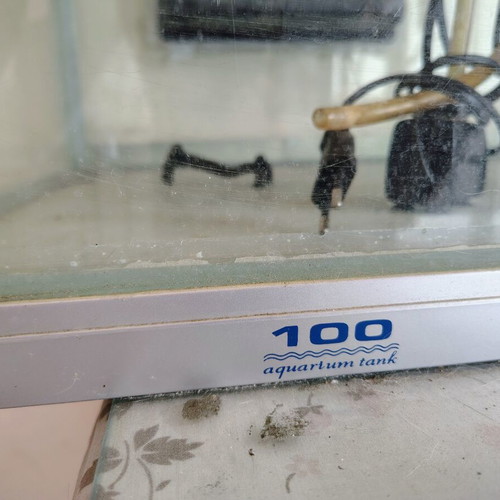 Aquarium 100lt used with accessories