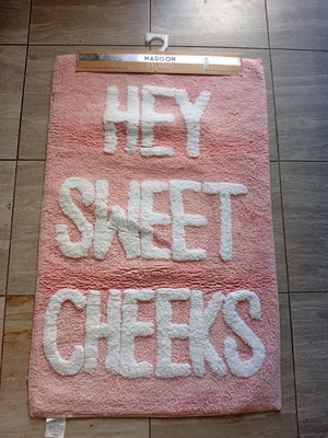 Hey Sweet Cheeks cotton bath mat pink with white letters