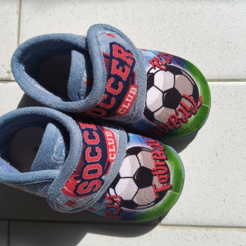Adam's Kids slippers size 22 like new, blue multicolor