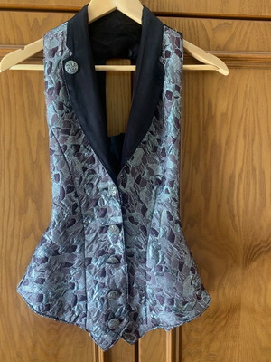 A-Style silk vest silver like new with silver buttons
