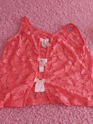 Lace top coral with bows on back fashionmark s-m like new