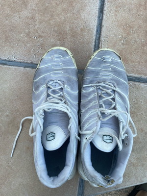 Nike TN used white sport shoes size 47 in poor condition