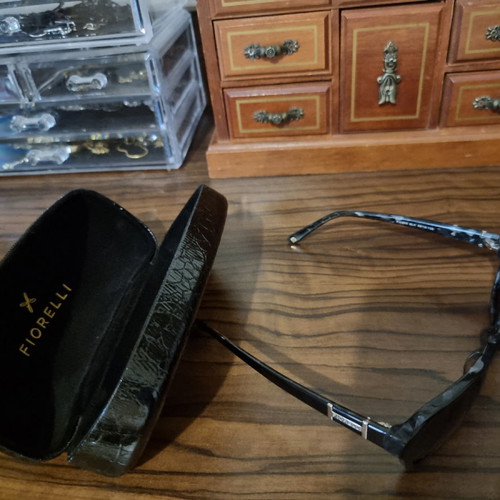 Fiorelli sunglasses elegant for all styles