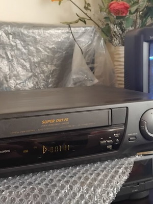 Panasonic NV-SD220 VCR with Super Drive mechanism
