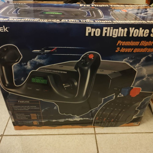 Logitech Yoke with Quadrant like new, compatible with simulators