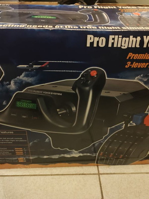 Logitech Yoke with Quadrant like new, compatible with simulators