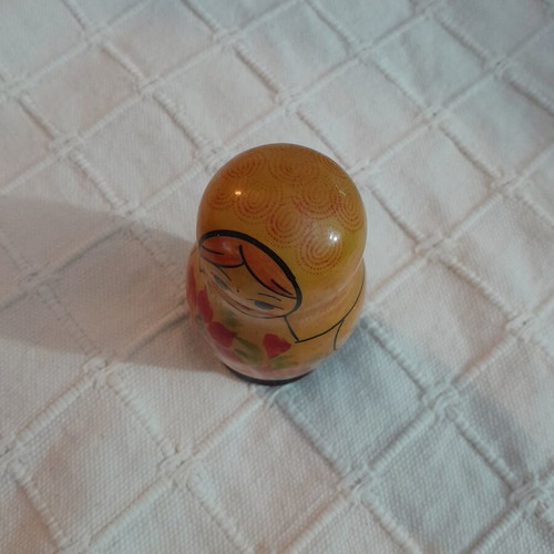 Russian Babushka Dolls set of 5 hand-painted wood like new