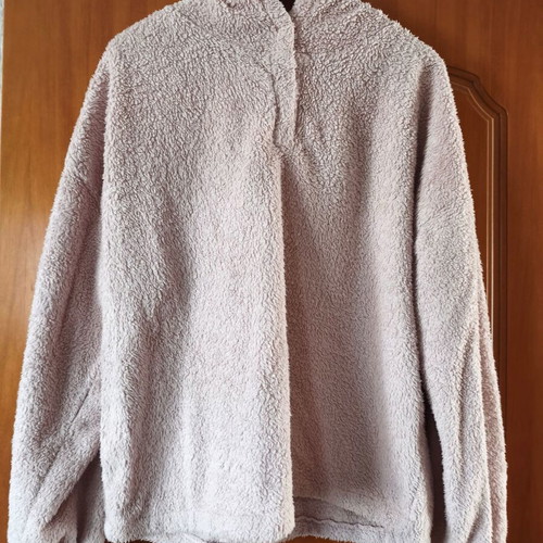 Fuzzy hoodie with buttons like new, pink
