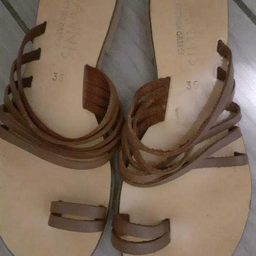 Ioannis leather sandals like new, size 36, beige and brown