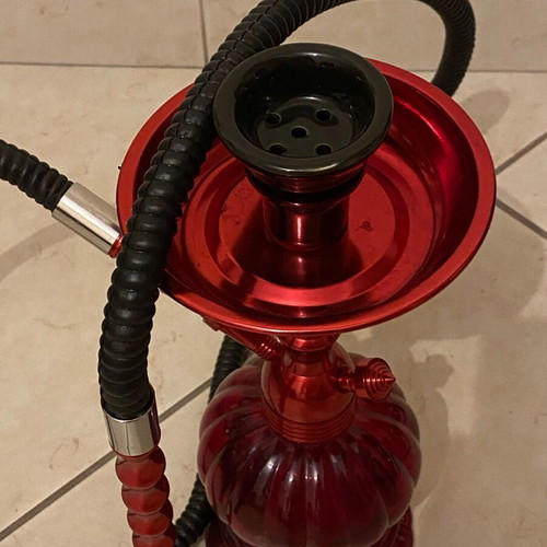 Small hookah like new with accessories and cleaning set in case