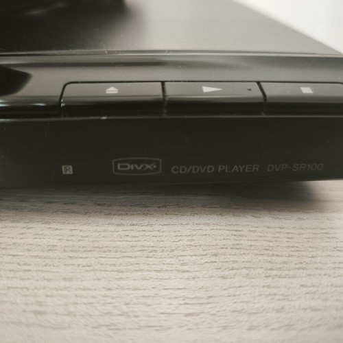 Sony DVP-SR100 DVD/CD player used with remote and cables