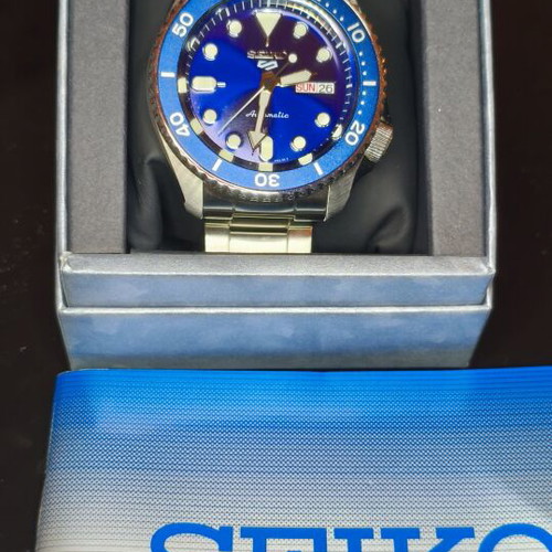Seiko 5 SRPD51 automatic watch like new, blue and white, 42mm