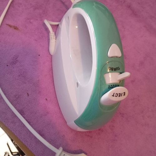 Hand Mixer like new, 160-200W, 5-speed switch, safety mechanism