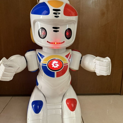 Vintage Robot Emiglio Giochi Preziosi toy used without remote