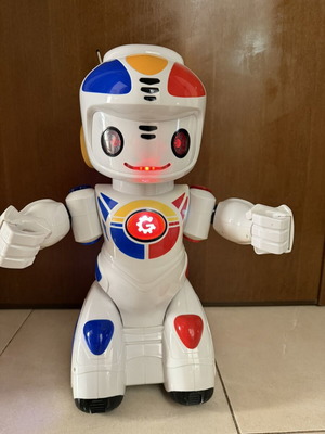 Vintage Robot Emiglio Giochi Preziosi toy used without remote