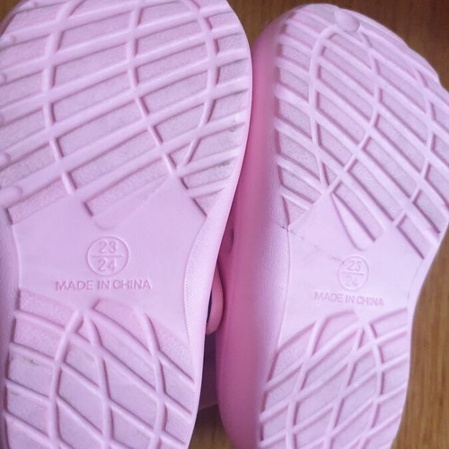 Sandals used, size 23-24