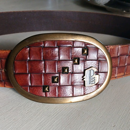 Guess leather belt 85 cm like new, brown