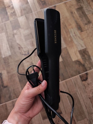 Beckher Hair Straightener like new