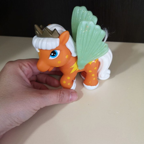 My Little Pony figure Filly Butterfly Bea 2014 like new