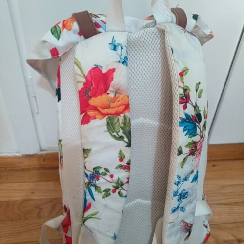 Funky Buddha floral backpack used with large space and clip button