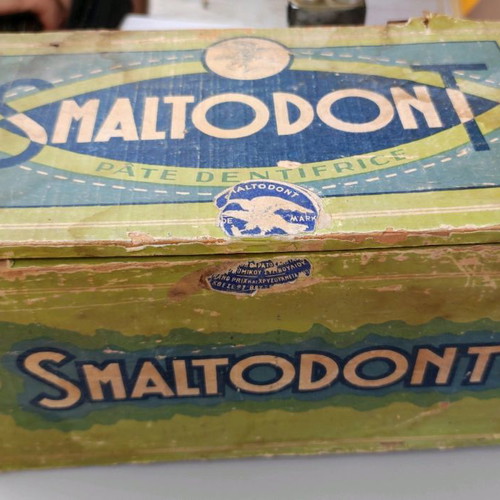 Smaltodont wooden box used from 1940s pharmacy