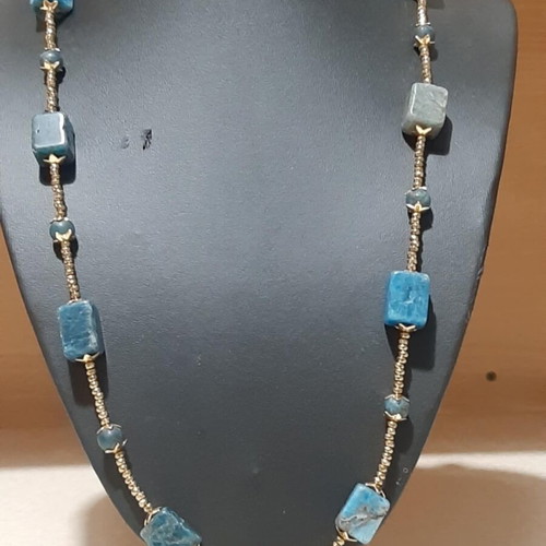 Necklace with rough and round apatite, very long, new