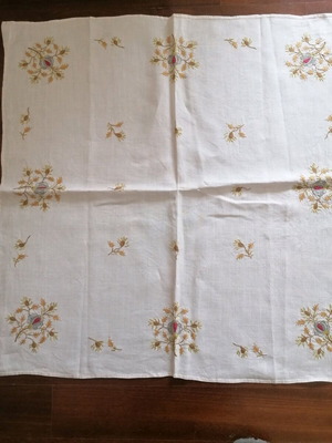 Linen tablecloth hand-embroidered