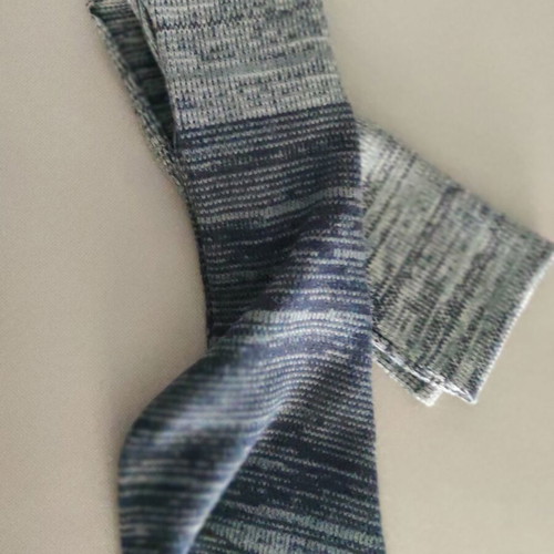 Two-tone scarf like new, light and dark blue