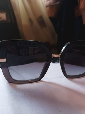 Γυαλιά ηλίου Dolce & Gabbana καινούργια, μαύρα και χρυσαφί