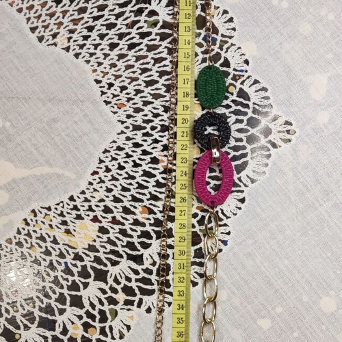 Long necklace like new, multicolor and gold tones