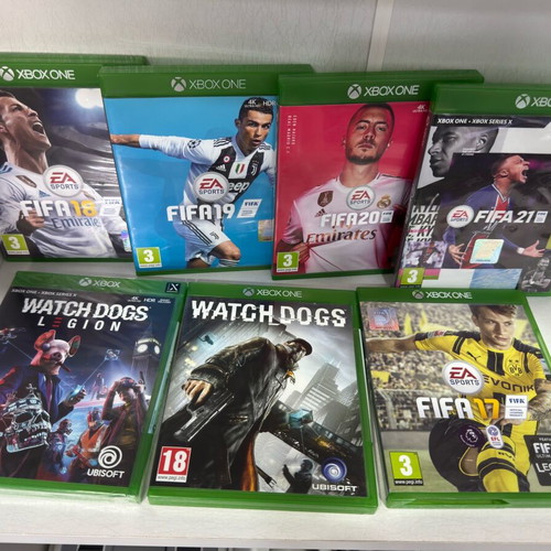 Xbox One game bundle like new with FIFA and Watch Dogs