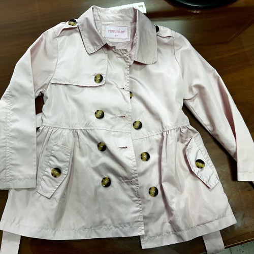 Pink trench coat for girl 6 years like new