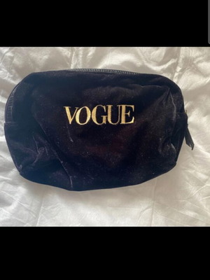 Velvet Vogue pouch like new, black