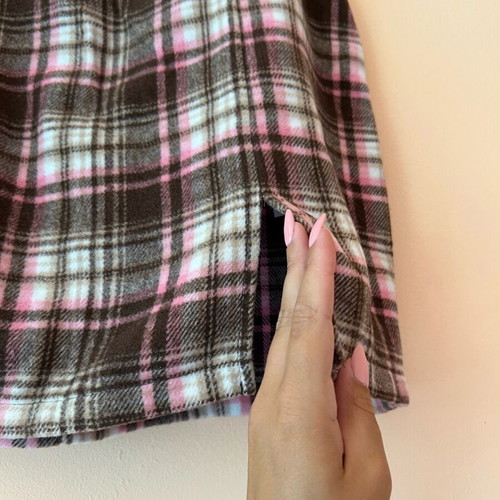 Skirt plaid type with zipper size M like new