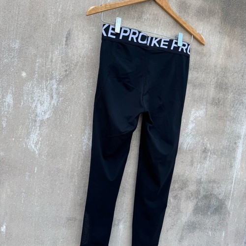 Nike leggings used, size M, black