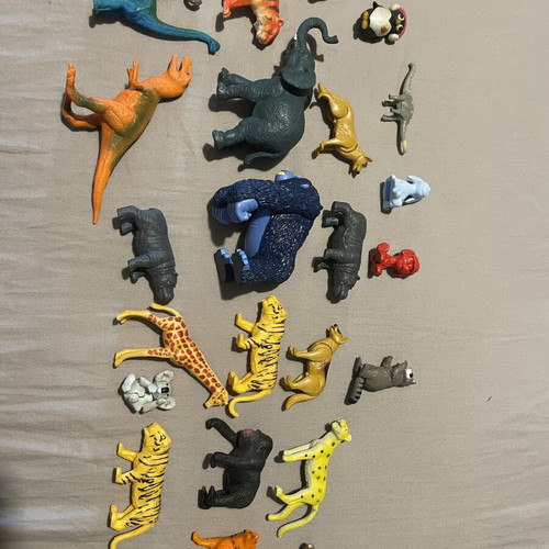 Set of 22 Plastic Jungle Animals and Dinosaur Figures