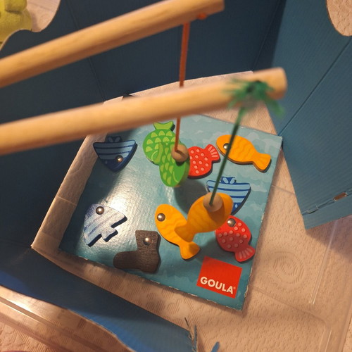 Goula Wooden Magnetic Fishing Game used with 2 Rods and Colorful Fish