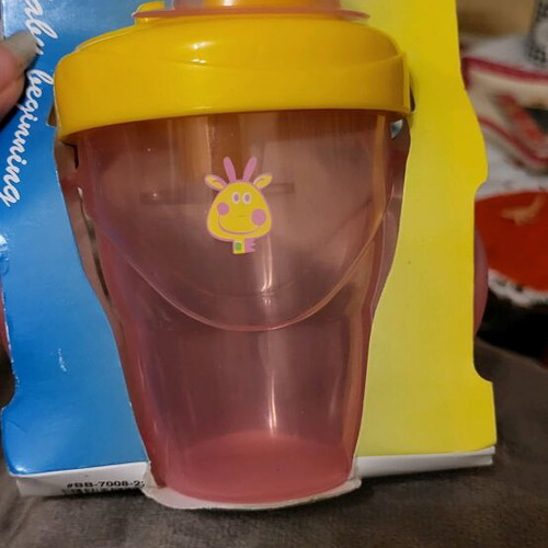 Cup with Handles and Special Dust Protection Lid new