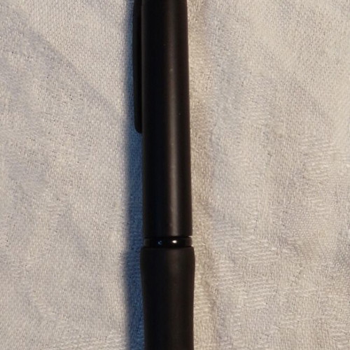 Multicolor pen with refills like new