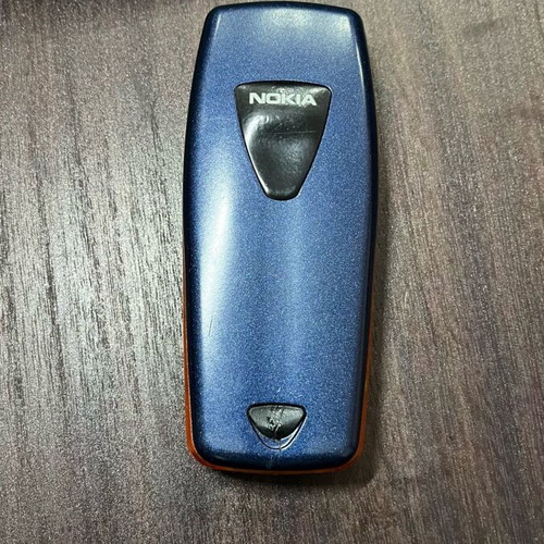 Nokia 3510i used, blue, without battery