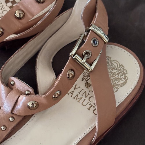 Vince Camuto leather flat sandals used, size 38, brown with studs