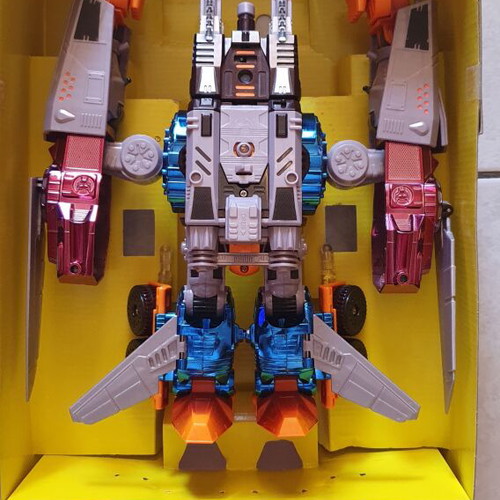 Transformers Beast Wars Transmetals 2 Optimal Optimus figure used with weapon and missiles