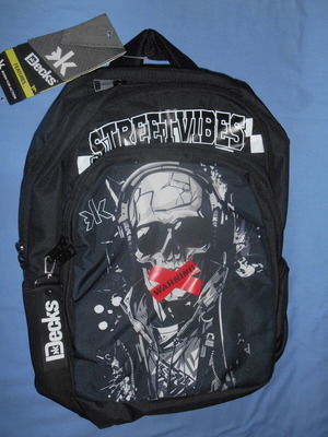 Decks Streetvibes school backpack new, black with skull design
