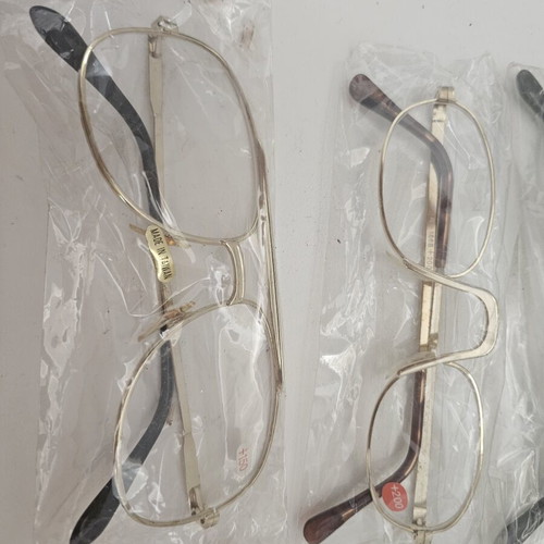 Presbyopia glasses in various designs and strengths