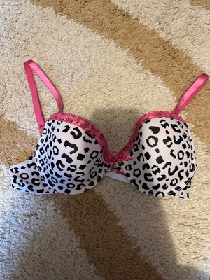 Leopard bra new size 85B