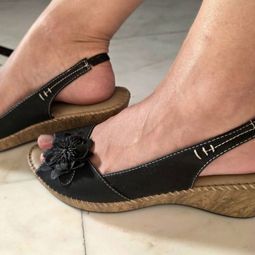 Sunshine leather peep toe wedged sandals, size 42, black