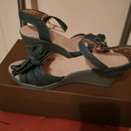 Denim platform sandals new, size 35.5, blue