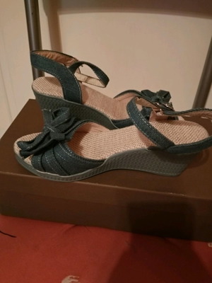 Denim platform sandals new, size 35.5, blue